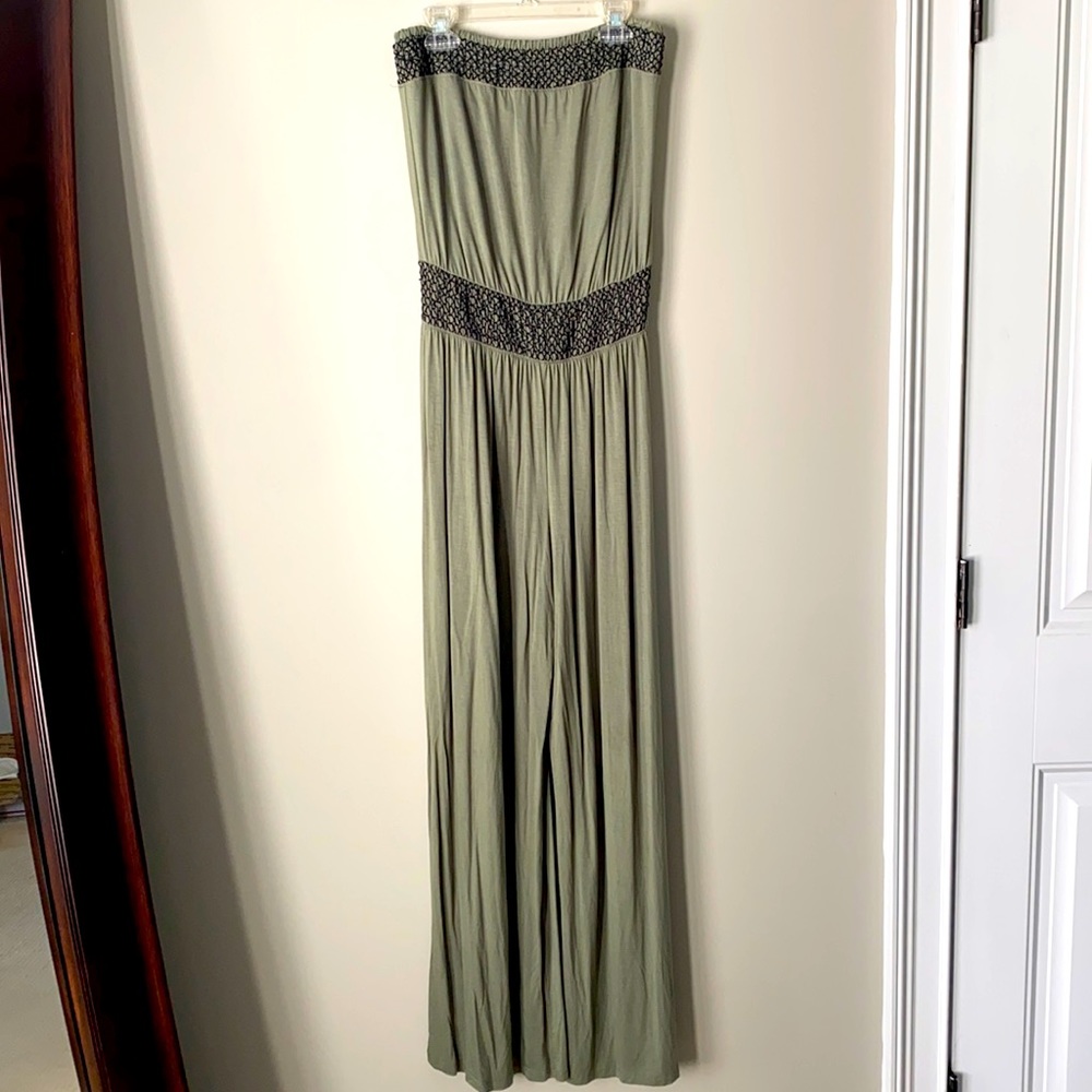 Women’s strapless jumpsuit